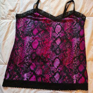 XL Ladies Camisole/tee shirt soft stretchy material. Like new, Fashion Bug